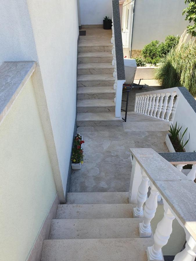 Comfort Apartment With Big Balcony - Zara Esterno foto